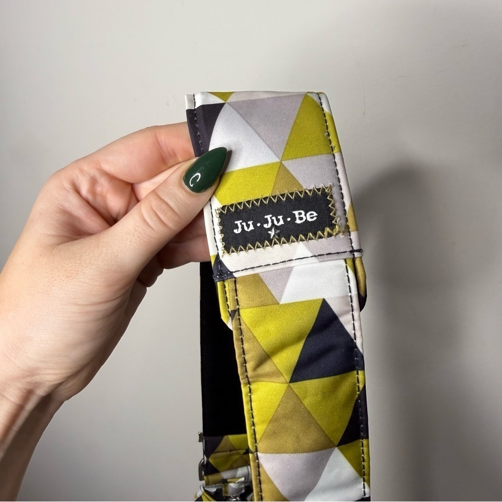 Ju-Ju-Be Triangular Patterned Baby Bag - Picture 14 of 14